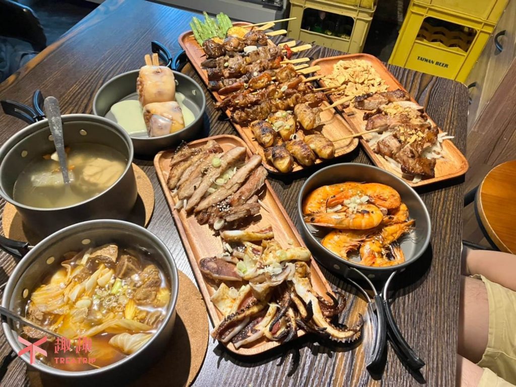 從種類上可以劃分「雞肉」、「蔬菜」、「豬肉」、「海鮮」、「經典串燒」、「牛肉」、「羊肉」、「主食」、「湯品」