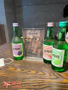 除了邊境生啤酒外,店內冰箱也有不少選擇,在地台系啤酒、日系酒、韓系酒都有!