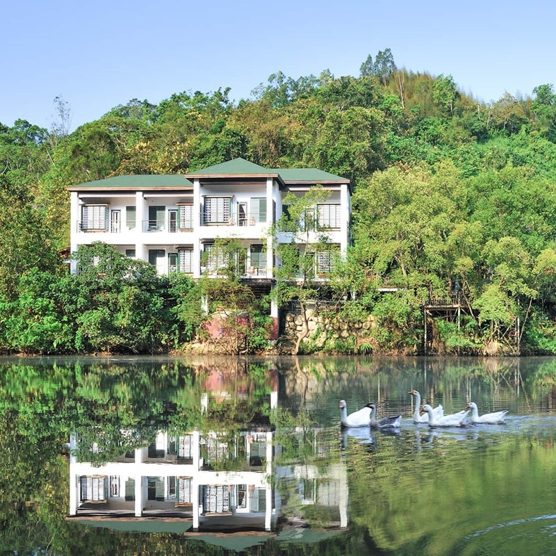 苗栗景點 苗栗熱門景點 湖畔花時間